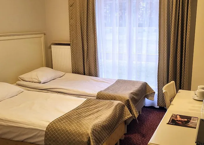 Hotel Sobienie Królewskie
