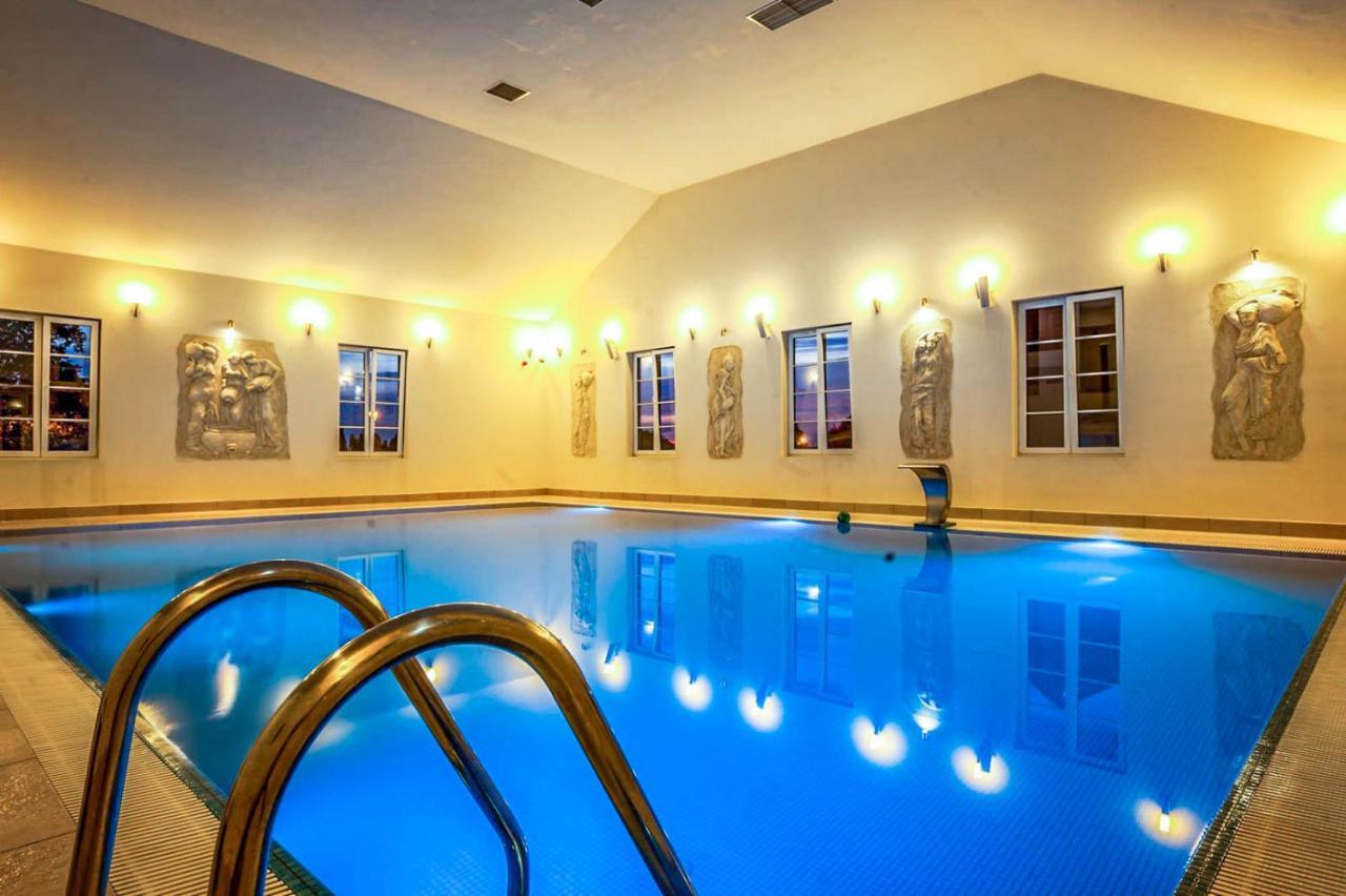 Sobienie Królewskie Resort