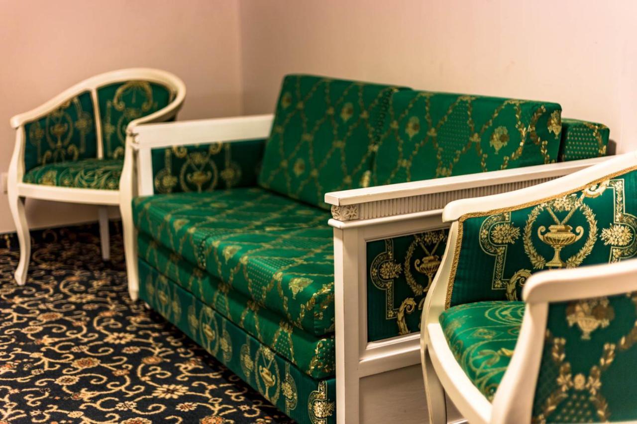 Sobienie Królewskie 4*
